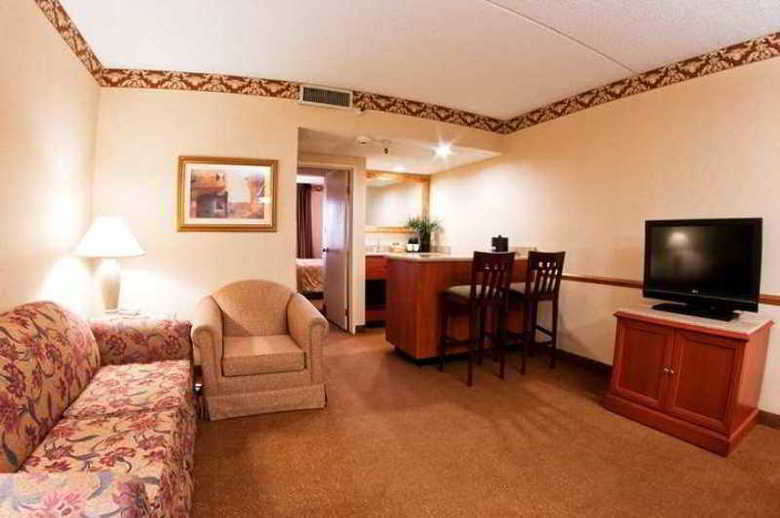 Hotel Embassy Suites Denver-aurora
