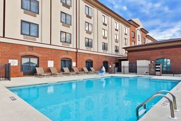 Holiday Inn Express Hotel & Suites Montgomery Boyd-cooper Parkway