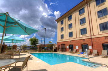 Holiday Inn Express Hotel & Suites Montgomery Boyd-cooper Parkway