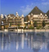 Hotel Leela Kempinski (lake View)