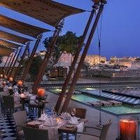 Hotel Leela Kempinski (lake View)