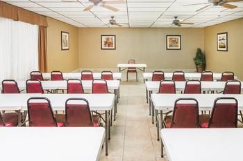 Hotel Days Inn Batesville