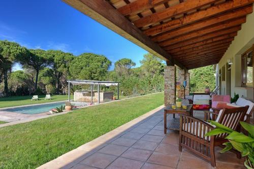 Begur Villa Sleeps 9 Pool Air Con Wifi