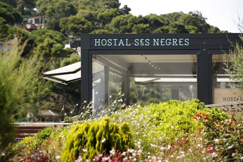 Hotel Hostal Ses Negres
