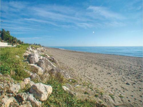 Three-bedroom Holiday Home In Benajarafe