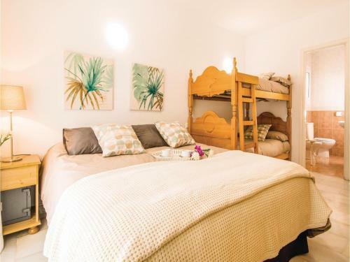 Seven-bedroom Holiday Home In Benalmadena