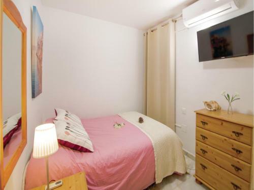 Seven-bedroom Holiday Home In Benalmadena