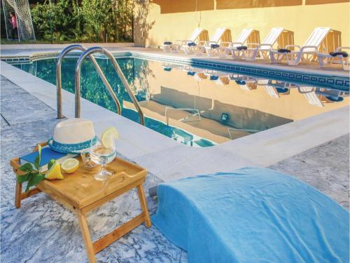Seven-bedroom Holiday Home In Benalmadena