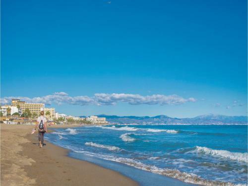 Seven-bedroom Holiday Home In Benalmadena
