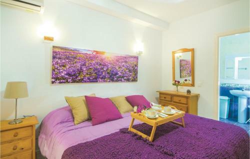 Seven-bedroom Holiday Home In Benalmadena