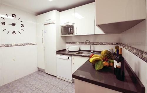 Seven-bedroom Holiday Home In Benalmadena