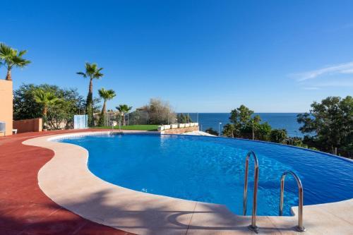 Villa Frente Al Mar En Benalm�dena