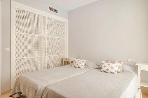 Apartamento Urbanchic Bright Spacious Benalmadena Harbour 2br W/ Rooftop Pool