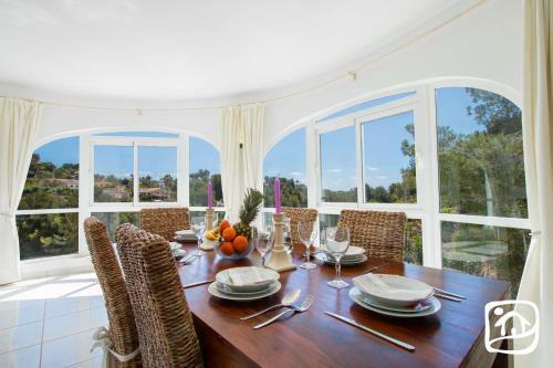 Abahana Villas Daisy