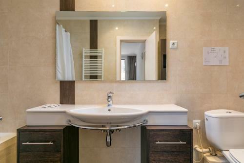 Apartamento Gran Via 1.2 By Forever Rentals