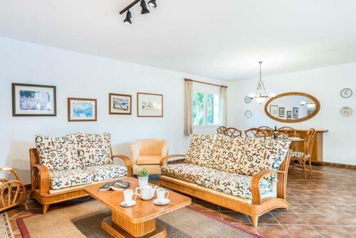 Binibequer Vell Villa Sleeps 8 Pool Wifi