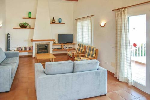 Binissafuller Villa Sleeps 6 Air Con Wifi