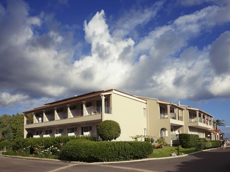 Hotel Acharavi Beach