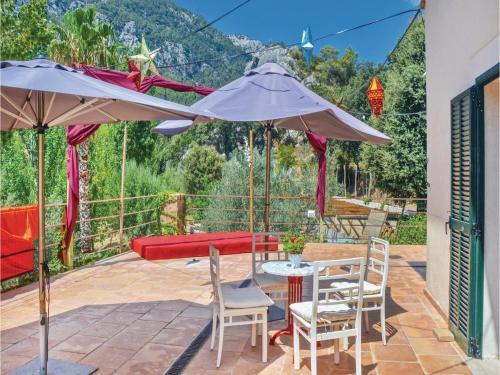 Three-bedroom Holiday Home In Bunyola