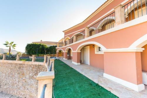 Stunning Luxury Villa