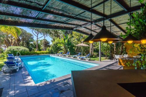 Villa Homeholidaysrentals Darien