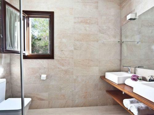 Cala Bassa Villa Sleeps 12 Pool Wifi