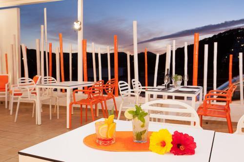 Apartamentos Oasis Sa Tanca