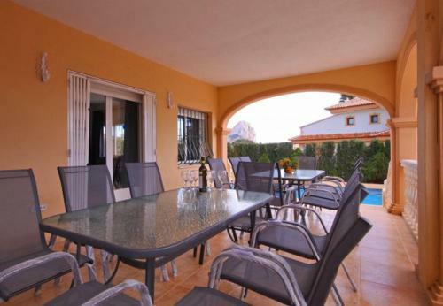 Calpe Villa Sleeps 16 Pool