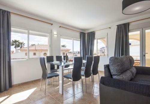 Calpe Villa Sleeps 16 Pool