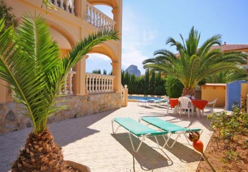Calpe Villa Sleeps 16 Pool