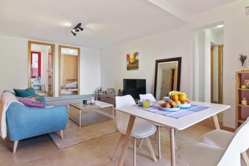 Coral Apartment In Muralla Roja