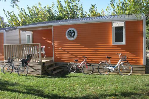 Camping Joan Bungalow Park