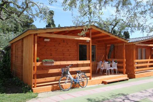 Camping Joan Bungalow Park