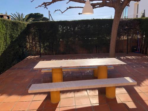 Shg Nudos Beach Cambrils