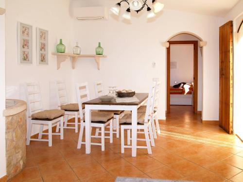 Ferienhaus Mit Pool Campos 120s
