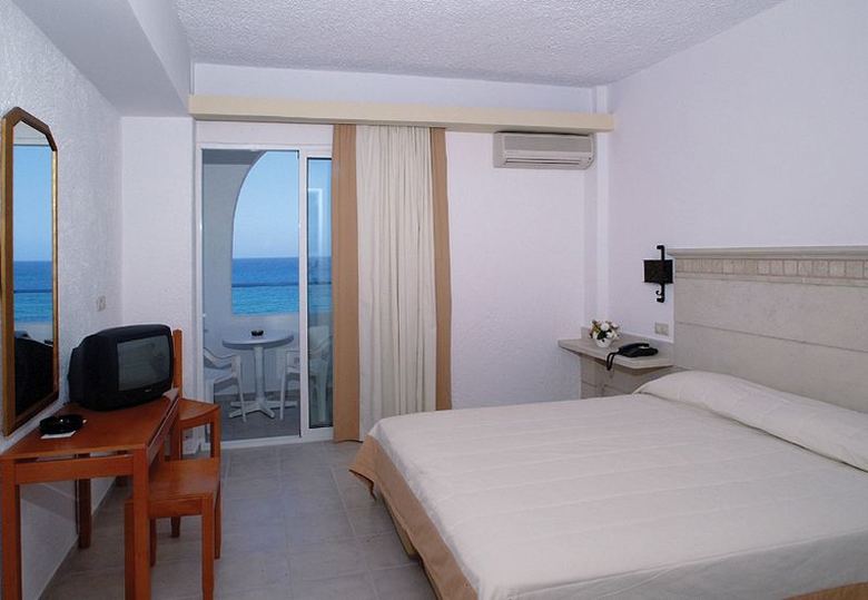 Hotel Glaros Beach