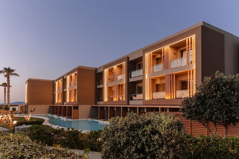 Hotel Aks Minoa Palace