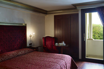 Hotel Grand Serai Congress & Spa