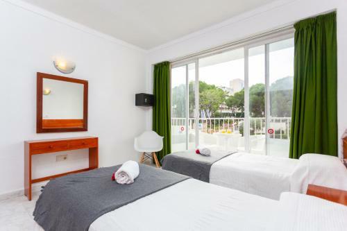 Hotel Yourhouse Africamar