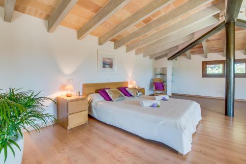 Can Picafort Villa Sleeps 8 Pool Air Con