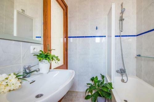 Can Picafort Villa Sleeps 11 Pool Air Con Wifi
