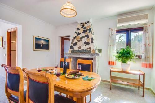 Can Picafort Villa Sleeps 11 Pool Air Con Wifi