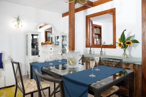 Candelaria's Mountain House (pool & Sea Views)