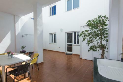 Live Malpais House
