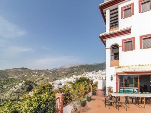 Four-bedroom Holiday Home In Canillas De Albaida