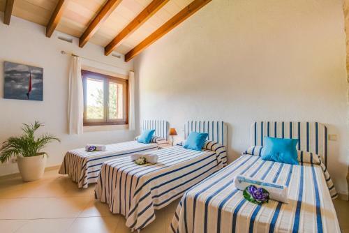 Capdepera Villa Sleeps 6 Pool Wifi