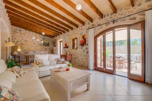 Capdepera Villa Sleeps 6 Pool Wifi