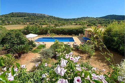 Cas Concos Villa Sleeps 11 Pool Air Con