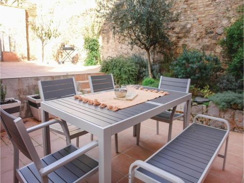 Three-bedroom Apartment In Castello D'empuries