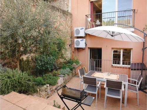 Three-bedroom Apartment In Castello D'empuries